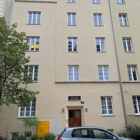 Na Skalce Apartment *